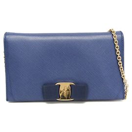 Portafoglio a catena in pelle Vara KB 22B850 per donne di Salvatore Ferragamo