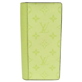 Louis Vuitton Taigarama Brazza Wallet