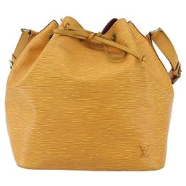 Borsa Louis Vuitton Petit Noé in pelle Epi piccola
