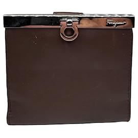 Vintage Salvatore Ferragamo Lederbörse braun