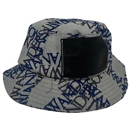 Cappello bucket JW Anderson
