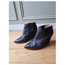 Chanel schwarze Leder Chelsea Boots in gutem Zustand