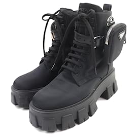 Prada Monolith Stiefeletten