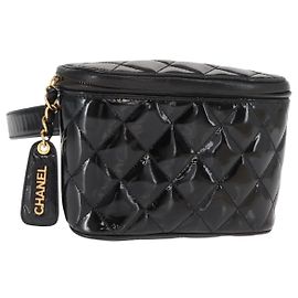 CHANEL Borsa a vita Matelassé Pelle verniciata Nera Oro CC Auth 158866SAV
