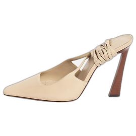 Saint Laurent Neutrale Leder-Mules mit quadrater Zehenpartie - Größe EU 39