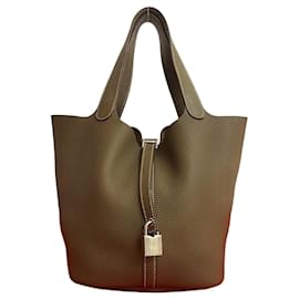 Bolso Hermès Picotin Lock MM en Taurillon Clemence