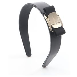 Fascia in pelle nera Salvatore Ferragamo