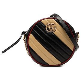 Gucci Mini GG Marmont aus schwarzem matelassé Leder Torchon rund Umhängetasche