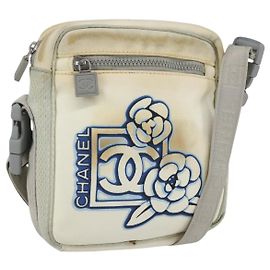Sac à bandoulière CHANEL Sports Line en toile blanche argentée CC Auth BA9407
