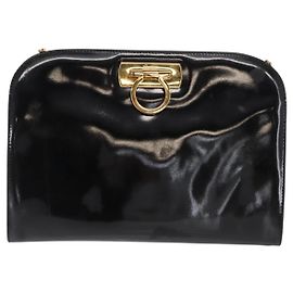 Borsa a spalla vintage Gancini in pelle verniciata Salvatore Ferragamo