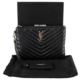Clutch Monogram - Saint Laurent