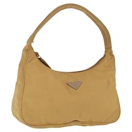 Pochette in nylon PRADA gialla Auth 159602