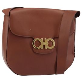 Borsa a Spalla Gancini in Pelle Marrone Oro Salvatore Ferragamo Auth 159139