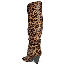 Botas Saint Laurent Niki de potro con estampado de leopardo
