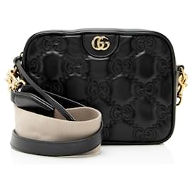Borsa a spalla piccola in pelle matelassé Jumbo GG di Gucci