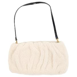 Clutch Staud Bean in shearling bianco beige