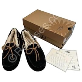 UGG Dakota Black Damen – Wildleder-Mokassins mit Wollfutter – Größe 40 – neu in der Box