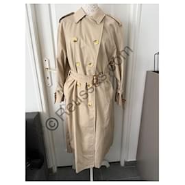 Abrigo Burberry para Mujer en Muy Buen Estado