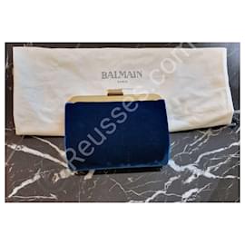 Balmain – Minaudière in velluto blu navy con catena dorata
Nuovo con etichetta