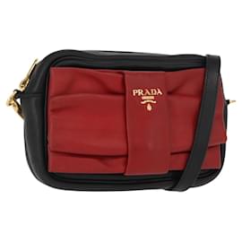 Borsa a Spalla PRADA in Pelle Nera Oro Auth 161530V