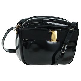 Borsa a spalla Salvatore Ferragamo in pelle verniciata nera e oro Auth ka1226