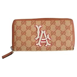 Gucci Beige wallet