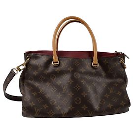 Louis Vuitton Borsa a Spalla Palais MM