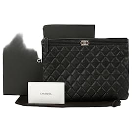 Clutch Medio in Pelle Caviar Boy - Chanel