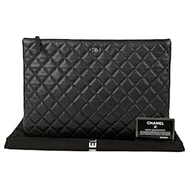 Chanel Clutch Grande CC in Pelle Caviar