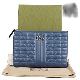 Gucci GG Marmont Pouch