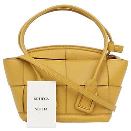 Bottega Veneta Arco Mini Tote und Schultertasche