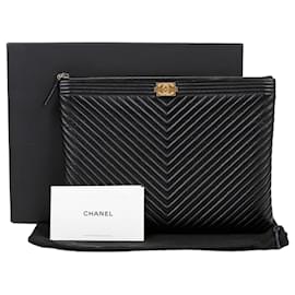 Clutch Medio Chevron Boy - Chanel