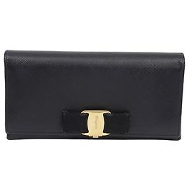 Salvatore Ferragamo Cartera Larga con Sol Bar