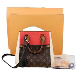Louis Vuitton Borsa a spalla Fold PM