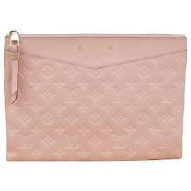 Louis Vuitton Pochette Daily