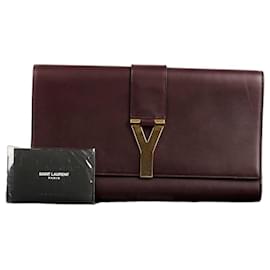 Saint Laurent Clutch Chic con Patta