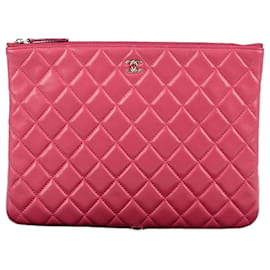 Chanel Clutch Classica New Medium