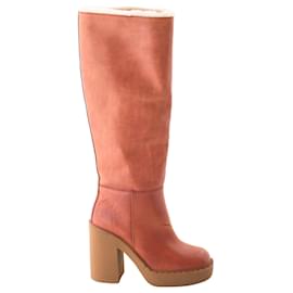 Braune Lederstiefel bis zum Knie von Prada