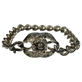 Pulsera charm Turn Lock con el logo Coco de Chanel