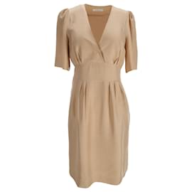 Vestido midi de manga corta en seda beige de Chloé con escote en V