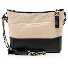 Chanel Gabrielle Medium Hobo en cuir de veau vieilli