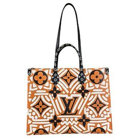 Borsa a spalla On the Go GM LV Crafty della collezione capsule Louis Vuitton