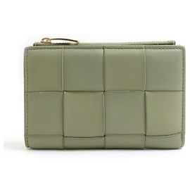 Bottega Veneta Damen Geldbörse aus grünem Leder im Bi-Fold-Stil