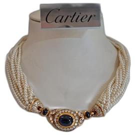 Cartier Perlenkette mit zentralem Motiv aus Saphiren und strahlendem Umfeld