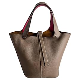 Hermès Picotin 18 Leder Eimerhandtasche ohne Schloss Etoupe
