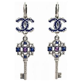 Silberne CC Ohrringe mit Anhänger Chanel 17A Ritz Cosmopolite