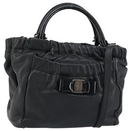 Vala Handtasche aus Leder 2-in-1 Schwarz Auth 160688 von Salvatore Ferragamo