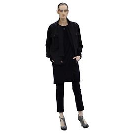 Schwarze Strukturierte Samt-Pedal-Pusher-Hosen von Chanel Herbst 2012