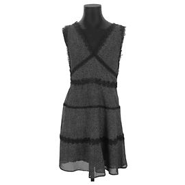 THE KOOPLES Weißes Pünktchenkleid in Neuwertigem Zustand TXS