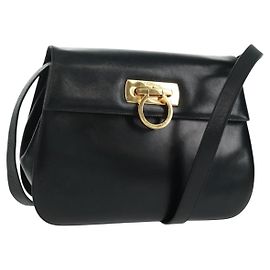 Borsa a Spalla Gancini in Pelle Nera e Oro Salvatore Ferragamo Auth 160020